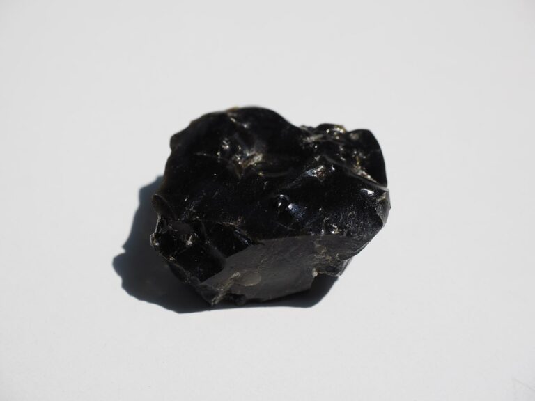 Black obsidian and rose quartz together – Simply explain